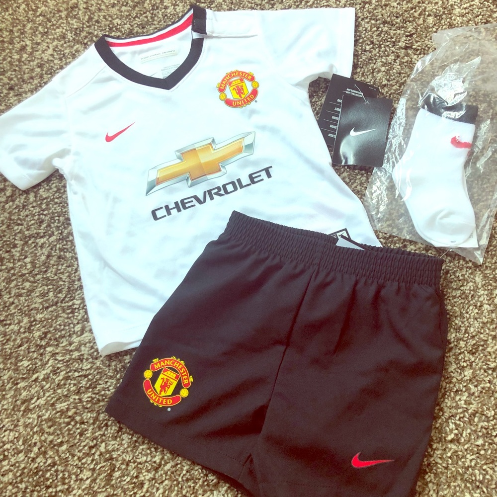 Youth Manchester United Outfit